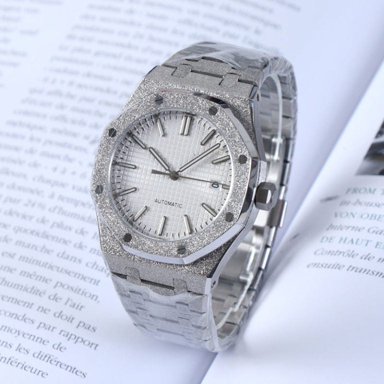 WHITE FROSTED SEIKO MOD ROYAL SEIKOAK