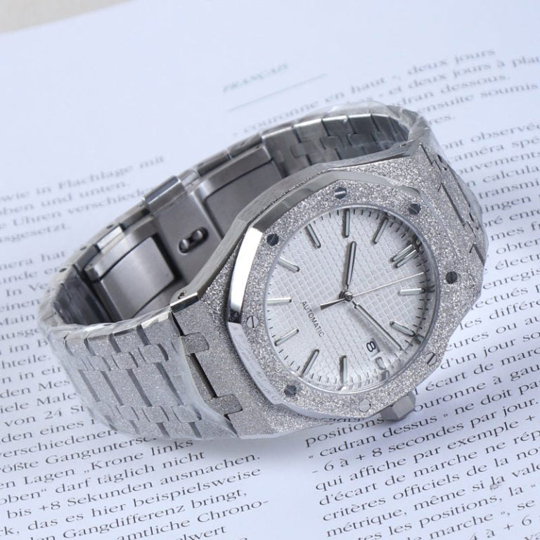 WHITE FROSTED SEIKO MOD ROYAL SEIKOAK