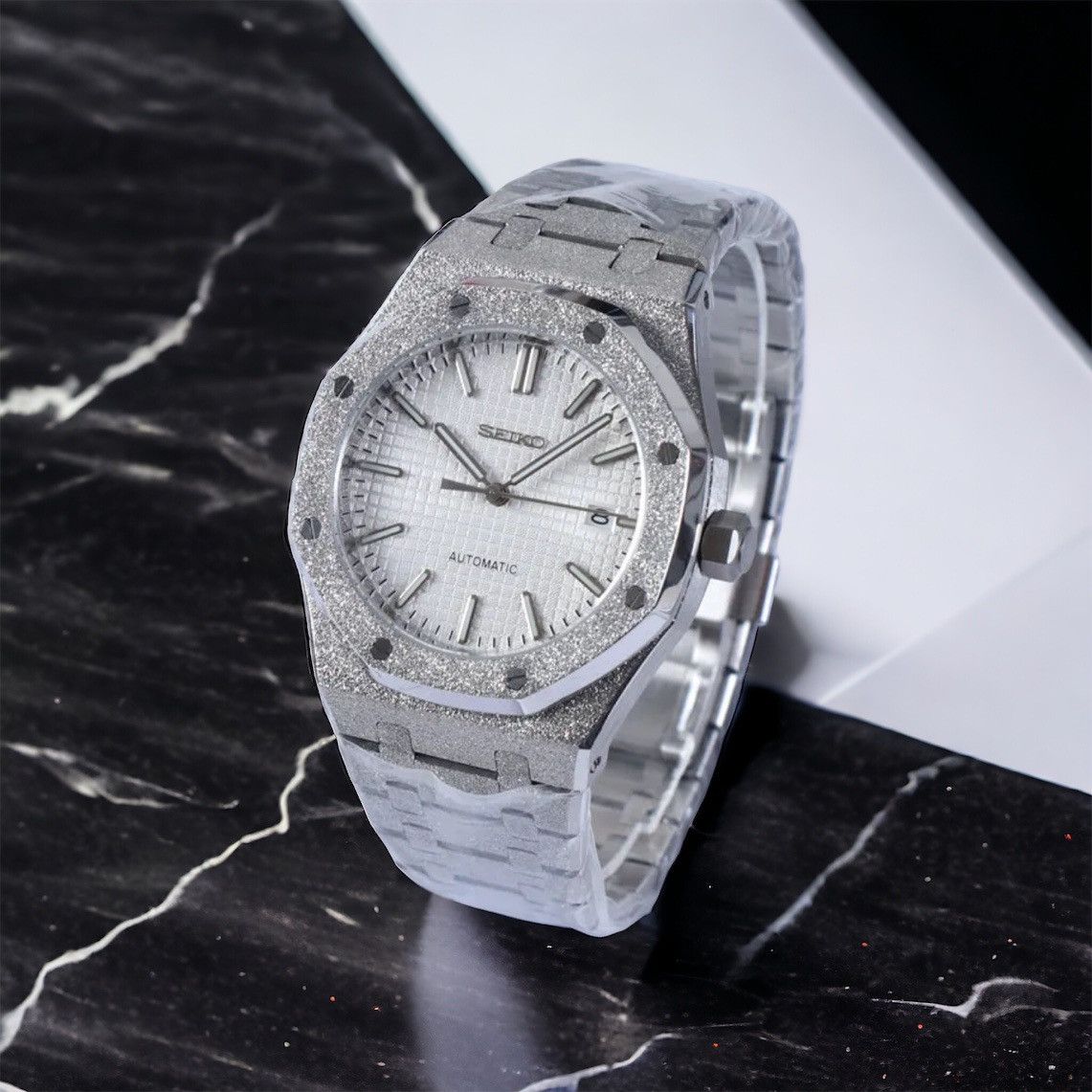 WHITE FROSTED SEIKO MOD ROYAL SEIKOAK