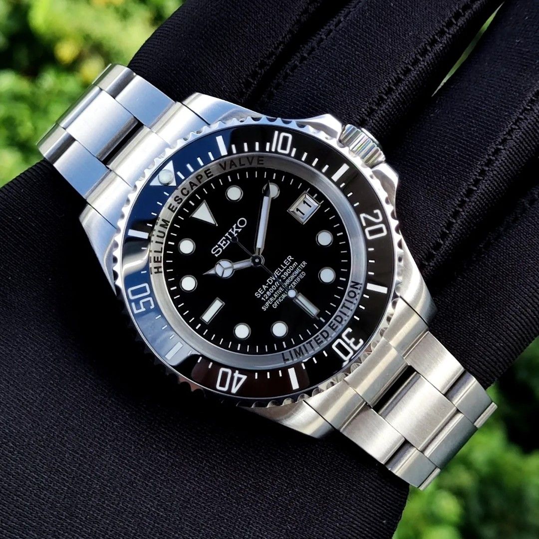 ساعة سيكمود لوكس إيديشن، مينا عربية رمادية، أوتوماتيكية من الفولاذ | كريستال ياقوتي | فولاذ 316L