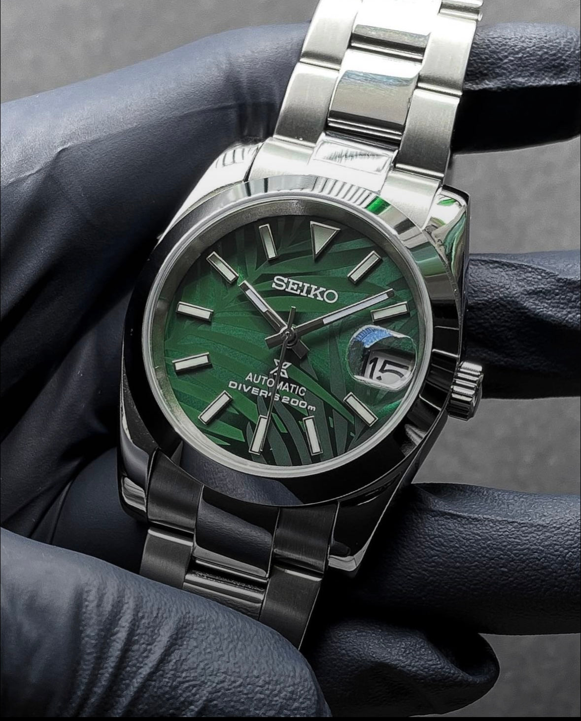 ساعة SEIKO MOD SEIKJUST من GREEN LEAF OYSTER STEEL