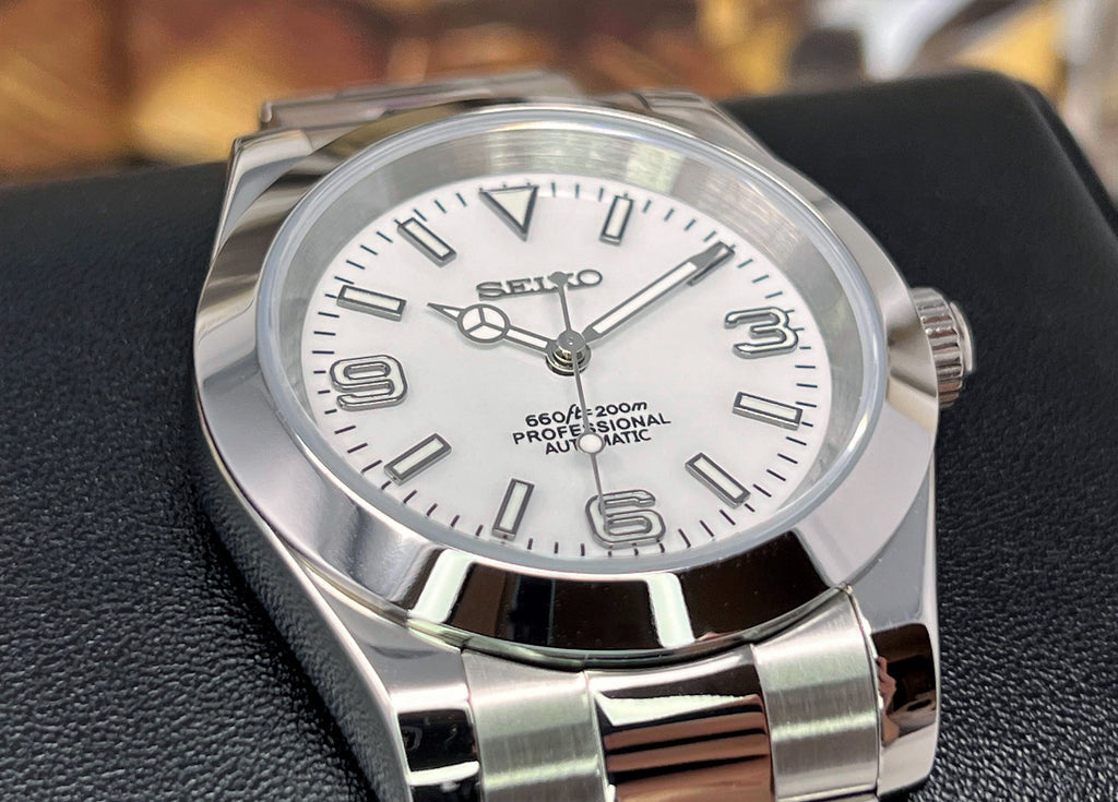 WHITE OYSTER STEEL SEIKO MOD SEIKJUST