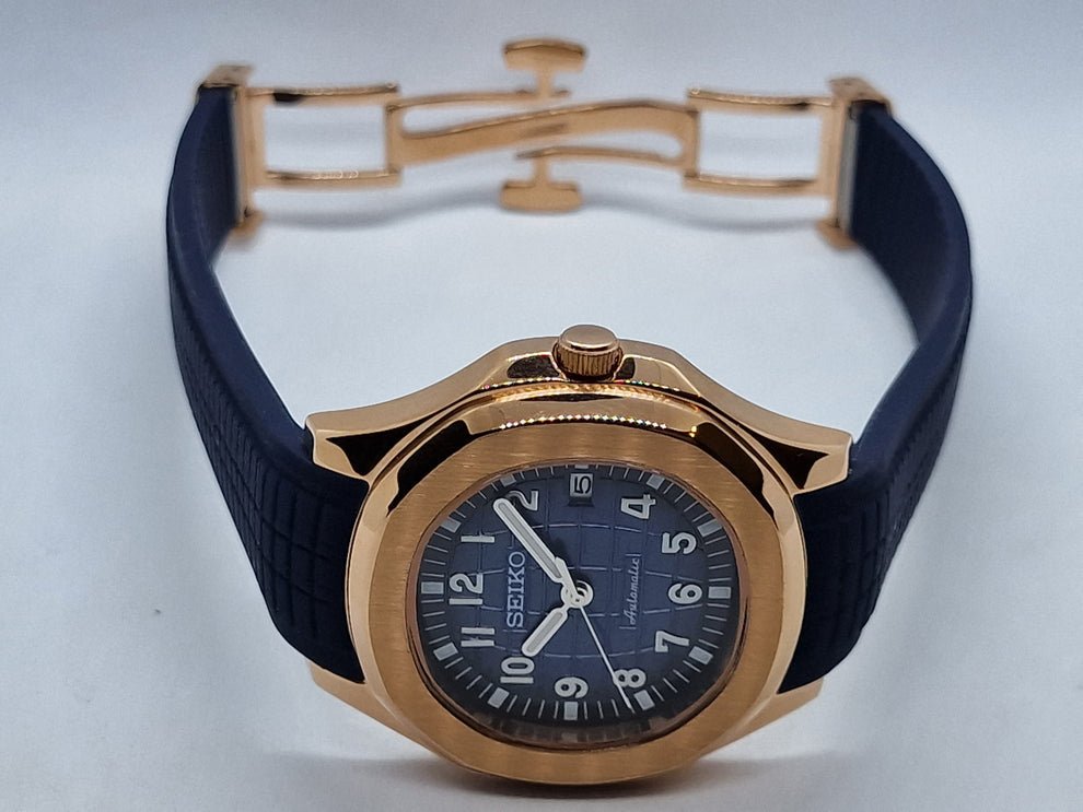 rose gold blue seiko mod nautiko blue rubber band detail