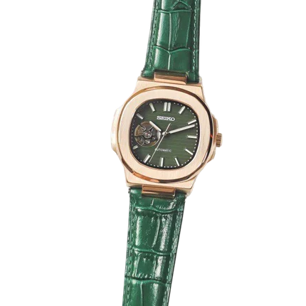 ساعة سيكمود لوكس إيديشن، مينا عربية رمادية، أوتوماتيكية من الفولاذ | كريستال ياقوتي | فولاذ 316L