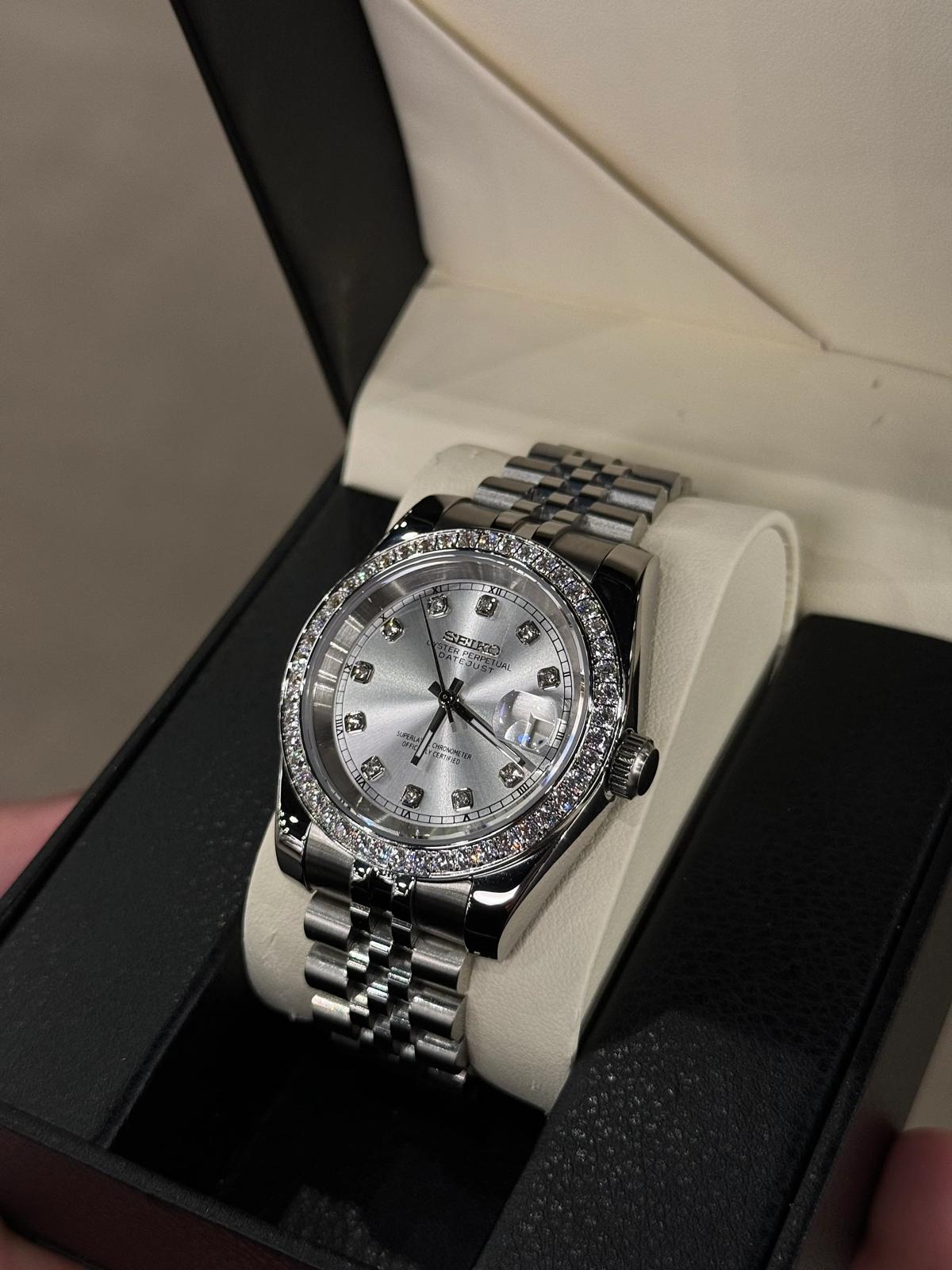 GREY DIAMOND DIAL DIAMOND BEZEL STEEL SEIKO MOD SEIKJUST