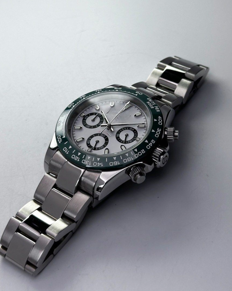 WHITE CLASSIC DIAL GREEN BEZEL STEEL OYSTER SEIKTONA