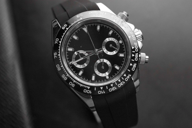 BLACK CLASSIC DIAL STEEL RUBBER BAND SEIKTONA