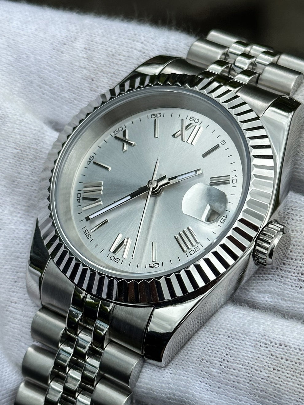 WHITE ROMAN DIAL STEEL SEIKJUST