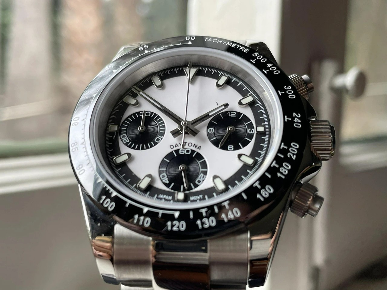 WHITE BLACKOUT BEZEL CLASSIC DIAL STEEL OYSTER SEIKTONA