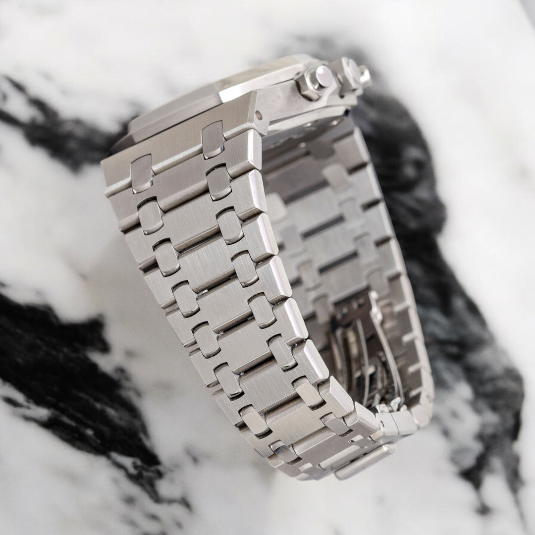 كرونوغراف فولاذي أسود من سيكو مود رويال سيكو أوك 