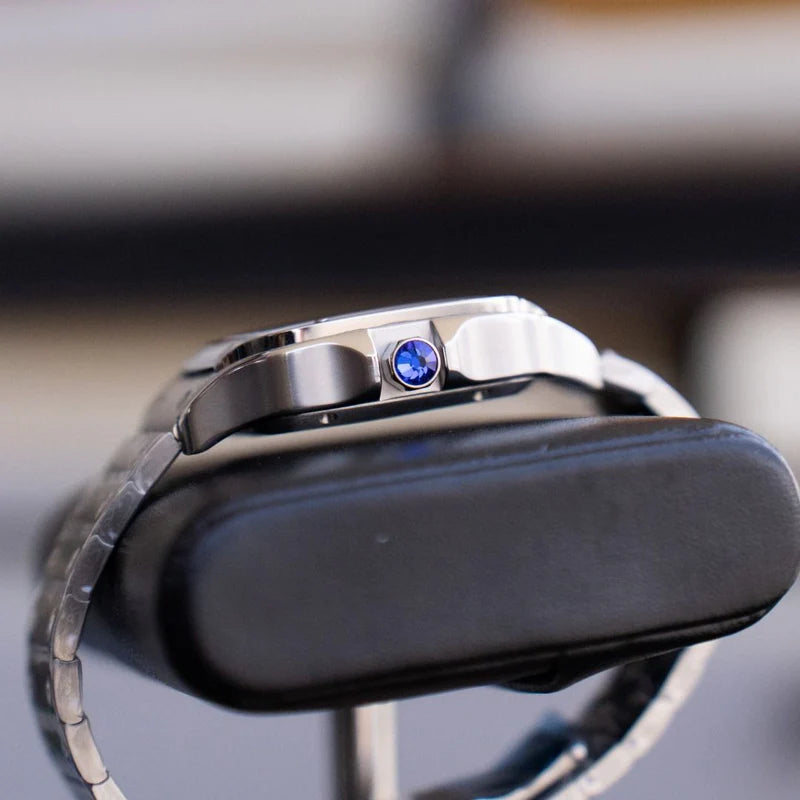 ساعة سيكمود لوكس إيديشن، مينا عربية رمادية، أوتوماتيكية من الفولاذ | كريستال ياقوتي | فولاذ 316L 