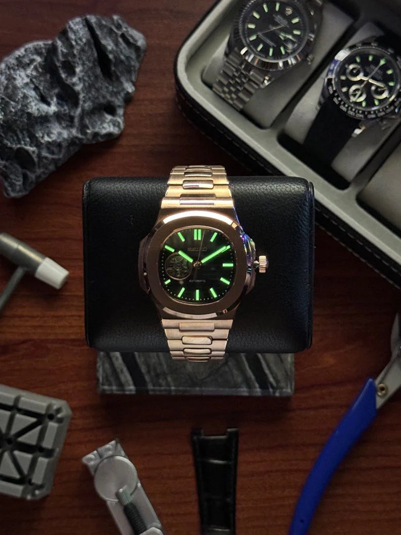 ساعة سيكمود لوكس إيديشن، مينا عربية رمادية، أوتوماتيكية من الفولاذ | كريستال ياقوتي | فولاذ 316L 