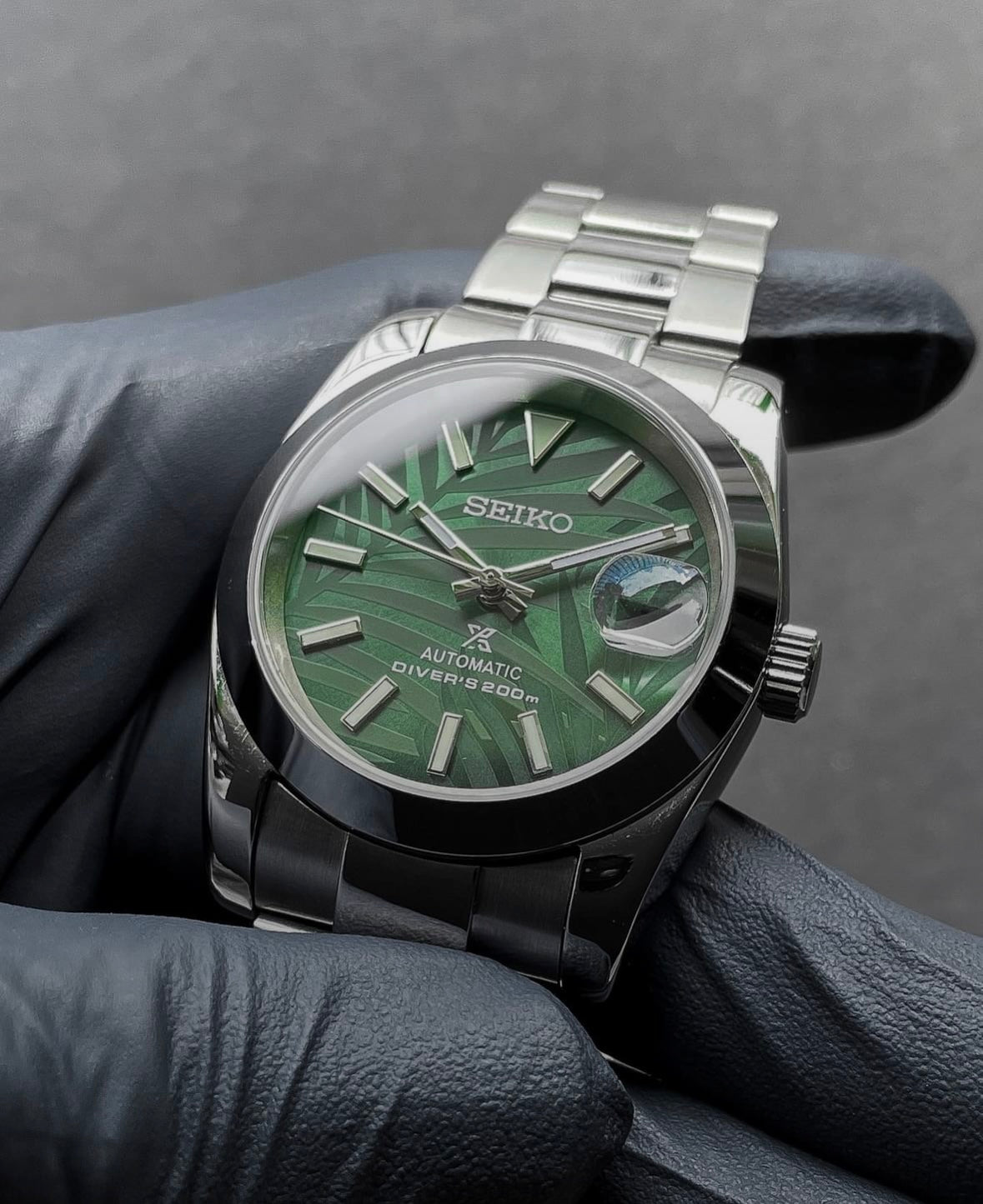 GREEN LEAF OYSTER STEEL SEIKO MOD SEIKJUST