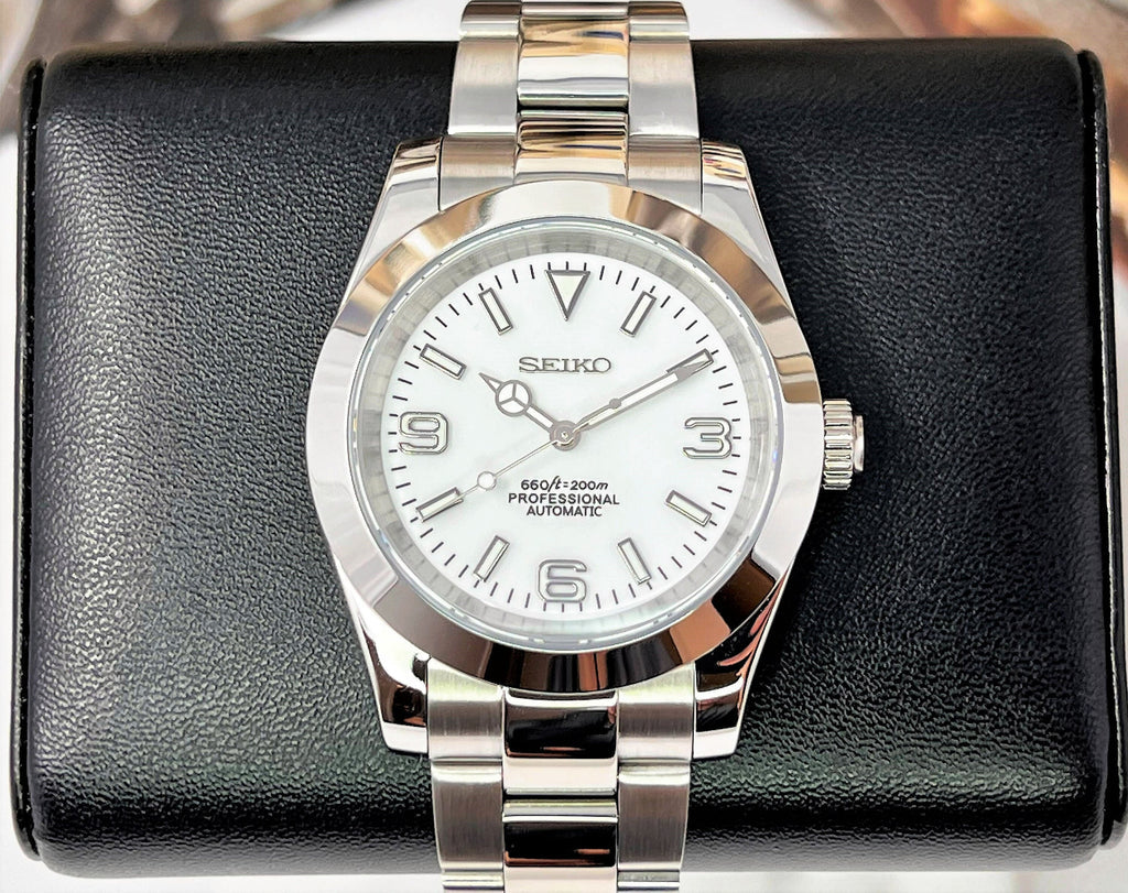 WHITE OYSTER STEEL SEIKO MOD SEIKJUST