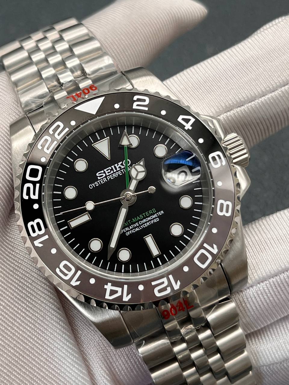 BRUCE WAYNE STEEL Jubilee Seiko Mod GMTEIKO