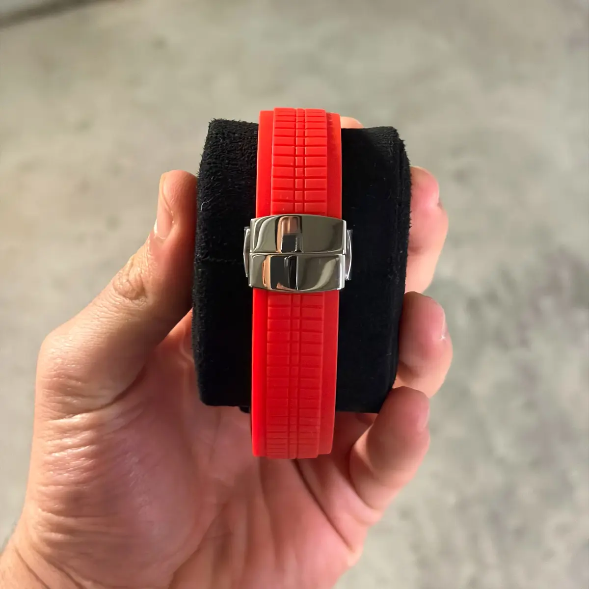 AQUA MOD - ROSSO – vista posteriore con chiusura chiusa