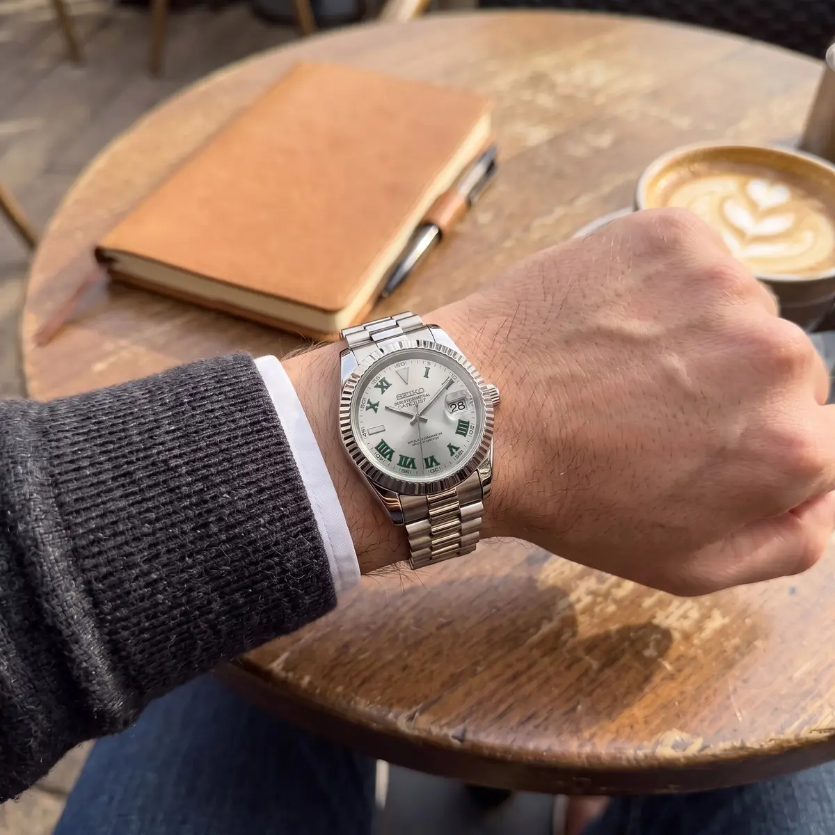 Seiko Mod Uhr CLASSIC MOD - SILBER WIMBLEDON – am Handgelenk – Wristshot – MedoMods