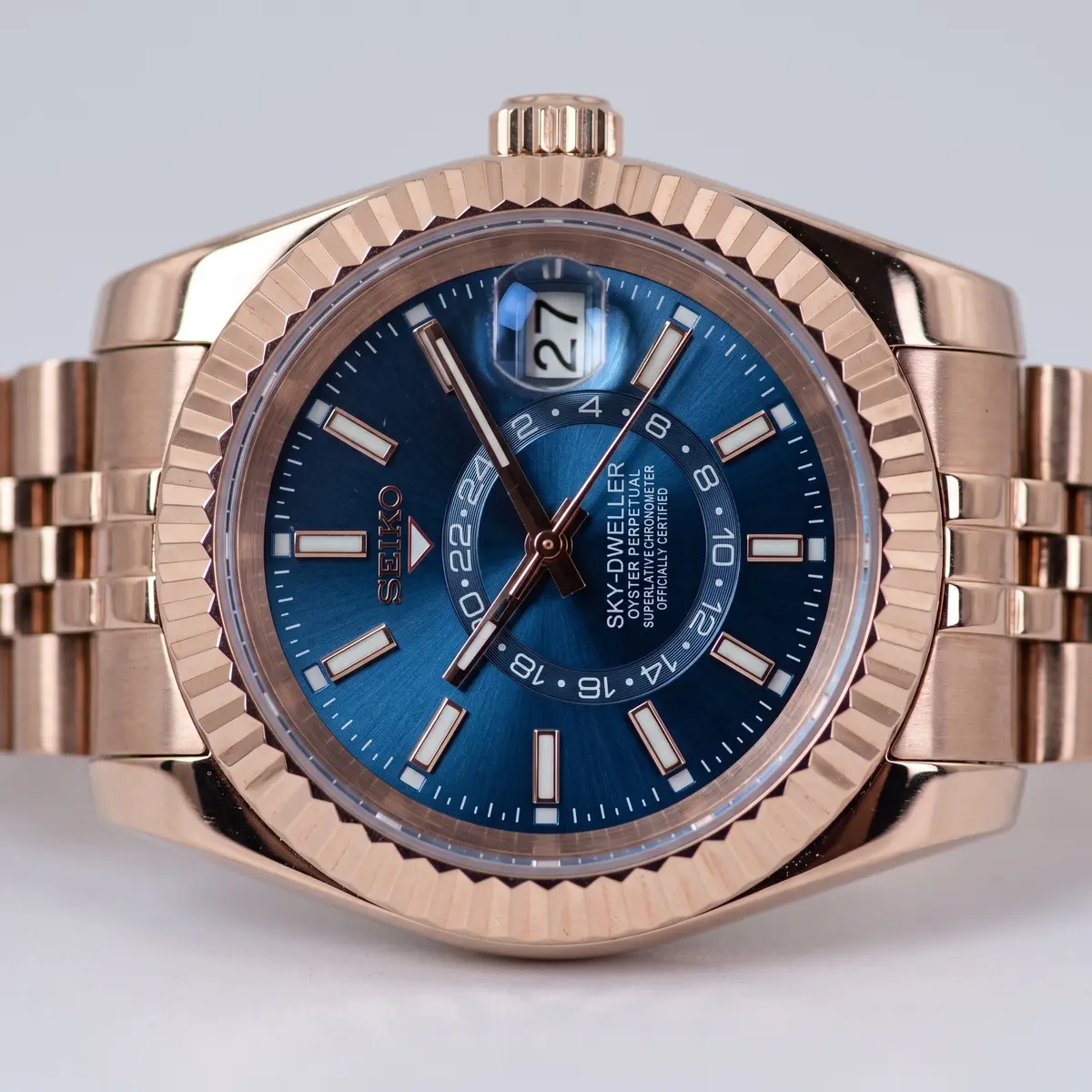 Seiko Mod Uhr DATE MOD | RoseGold Midnight Blue Sky Dweller – Automatik – Zifferblatt Nahaufnahme – MedoMods