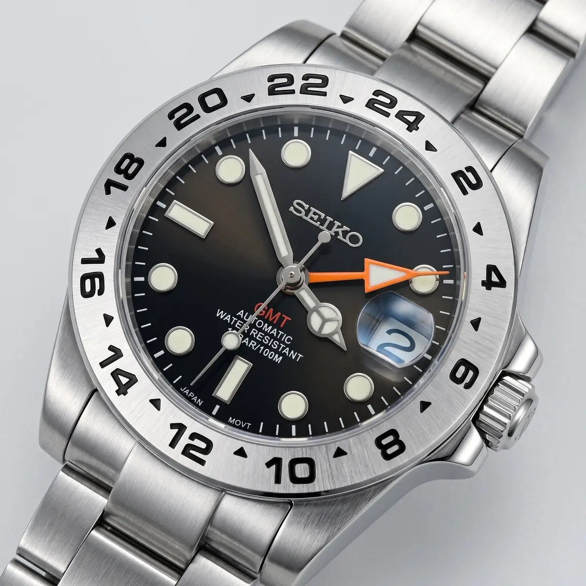 Seiko Mod Uhr EXPLORER MOD – SCHWARZ – Zifferblatt Nahaufnahme – MedoMods