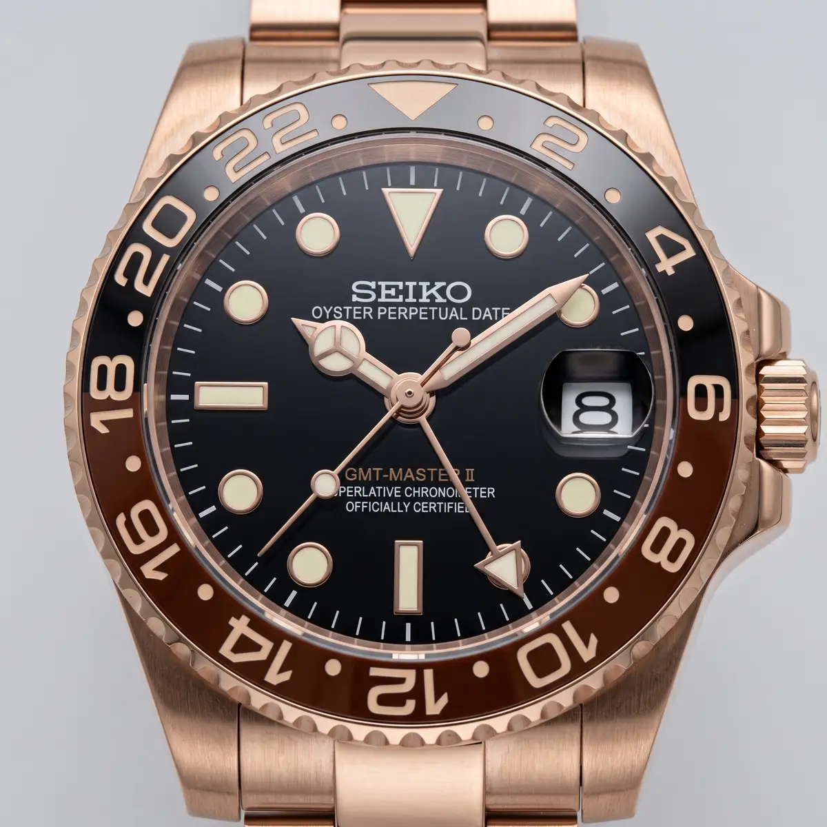 Seiko Mod Uhr GMT MOD – BIER – Zifferblatt Nahaufnahme – MedoMods