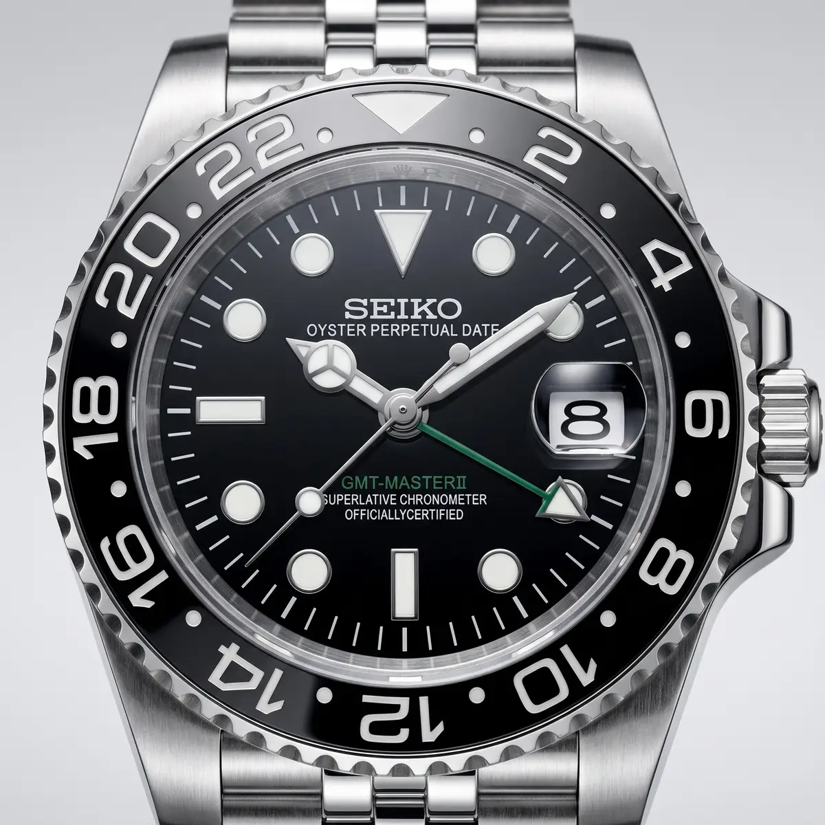 Seiko Mod Uhr GMT MOD – SCHWARZ – Zifferblatt Nahaufnahme – MedoMods