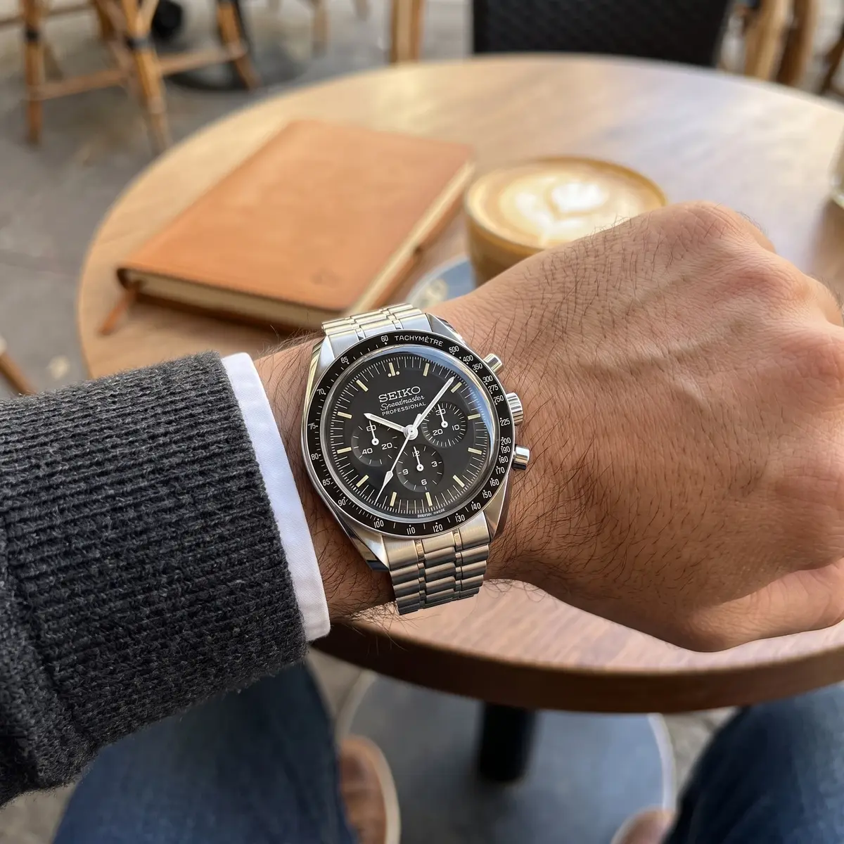 Seiko Mod Uhr MASTER MOD – BLACK MOON – am Handgelenk – Wristshot – MedoMods