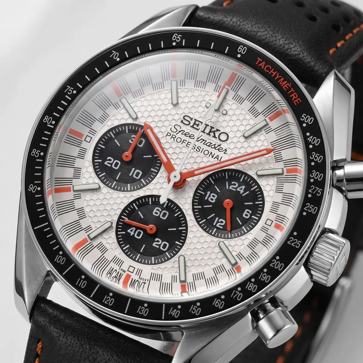 Seiko Mod Uhr MASTER MOD – RACING PANDA – Zifferblatt Nahaufnahme – MedoMods
