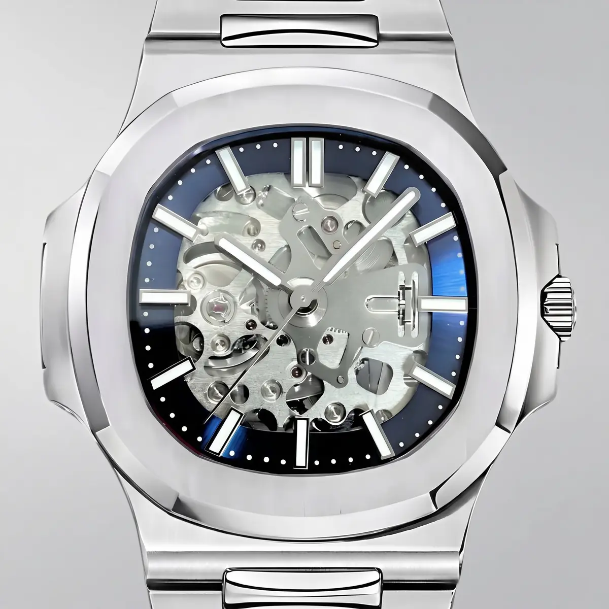 Seiko Mod Uhr NAUT MOD – BLAUES SKELETON – Zifferblatt Nahaufnahme – MedoMods