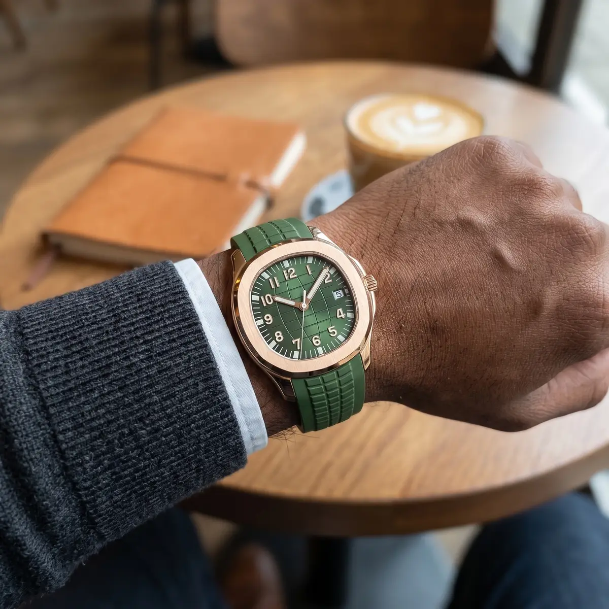 Seiko Mod Uhr NAUT MOD | Grün (Roségoldfarben) – Automatik – am Handgelenk – Wristshot – MedoMods