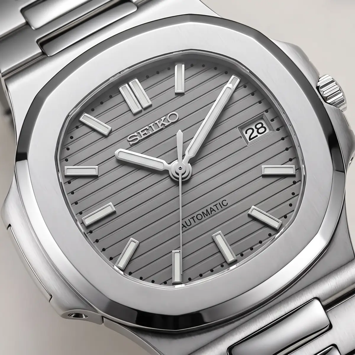 Seiko Mod Uhr NAUT MOD – SILBER – Zifferblatt Nahaufnahme – MedoMods