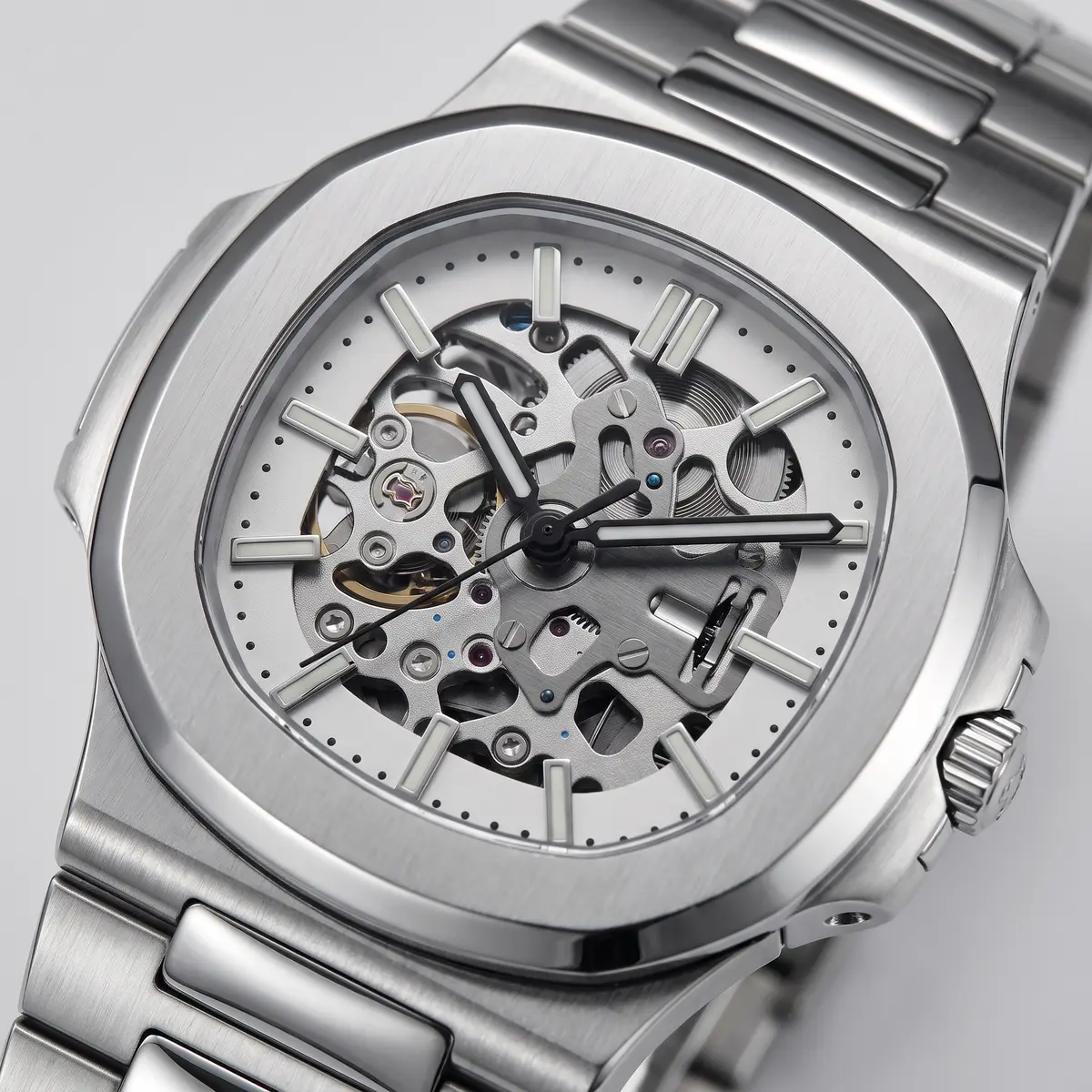 Seiko Mod Uhr NAUT MOD – SKELETON – Zifferblatt Nahaufnahme – MedoMods