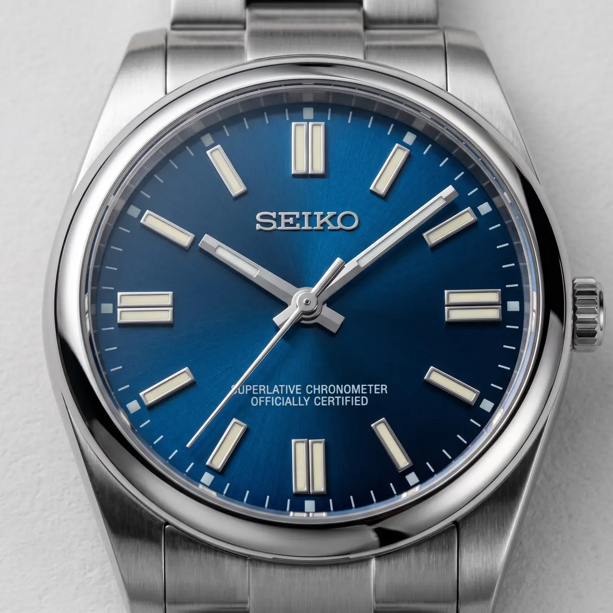 Seiko Mod Uhr OYST MOD – OZEANBLAU – Zifferblatt Nahaufnahme – MedoMods
