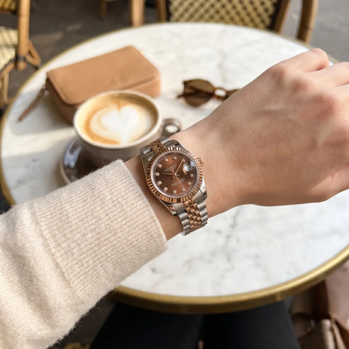 Seiko Mod Uhr SEIKO MOD Damen – Chocolate – Automatik | MedoMods – am Handgelenk – Wristshot – MedoMods