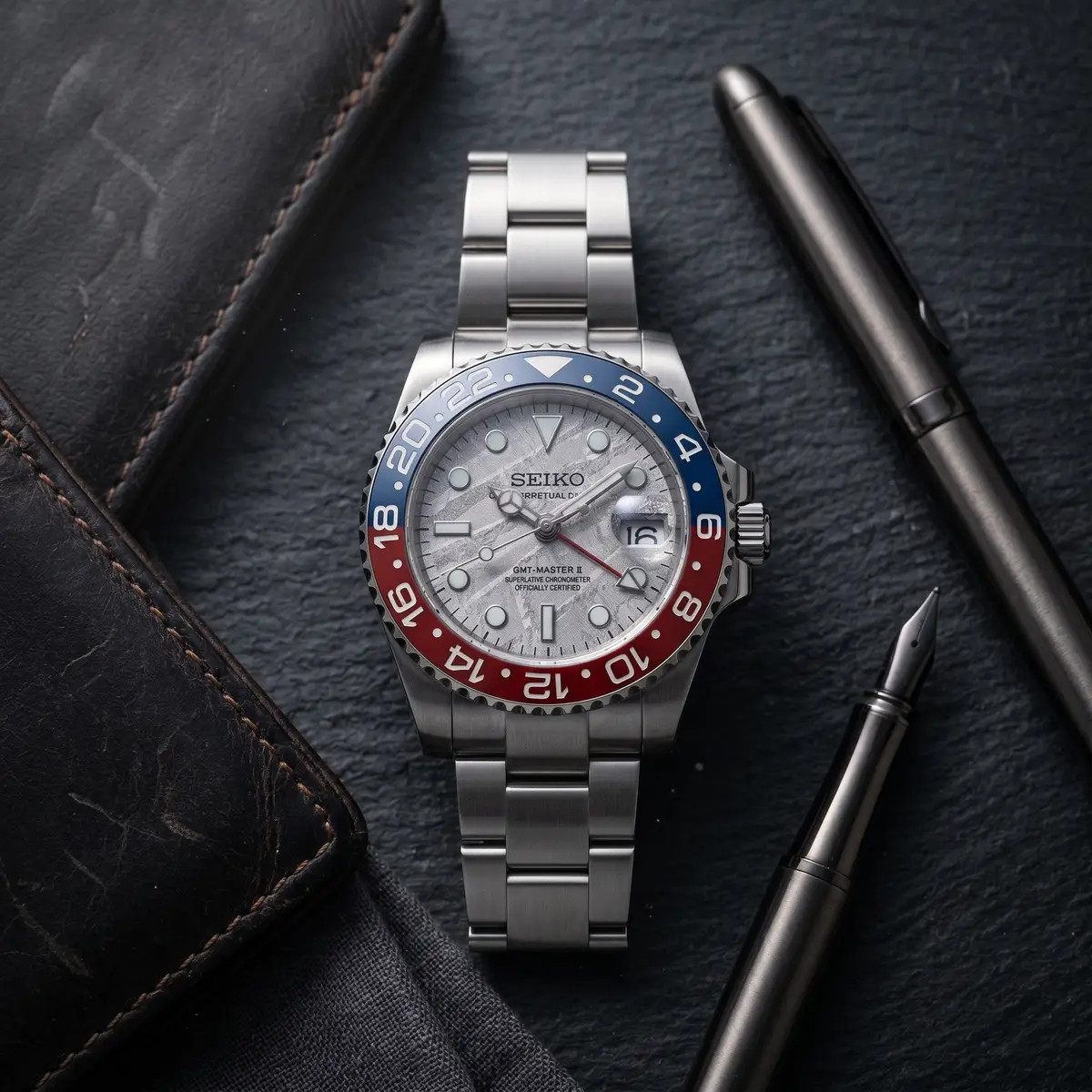 GMT MOD mit Pepsi-Lünette in Blau/Rot und Meteorit-Zifferblatt, Oyster-Armband – MedoMods