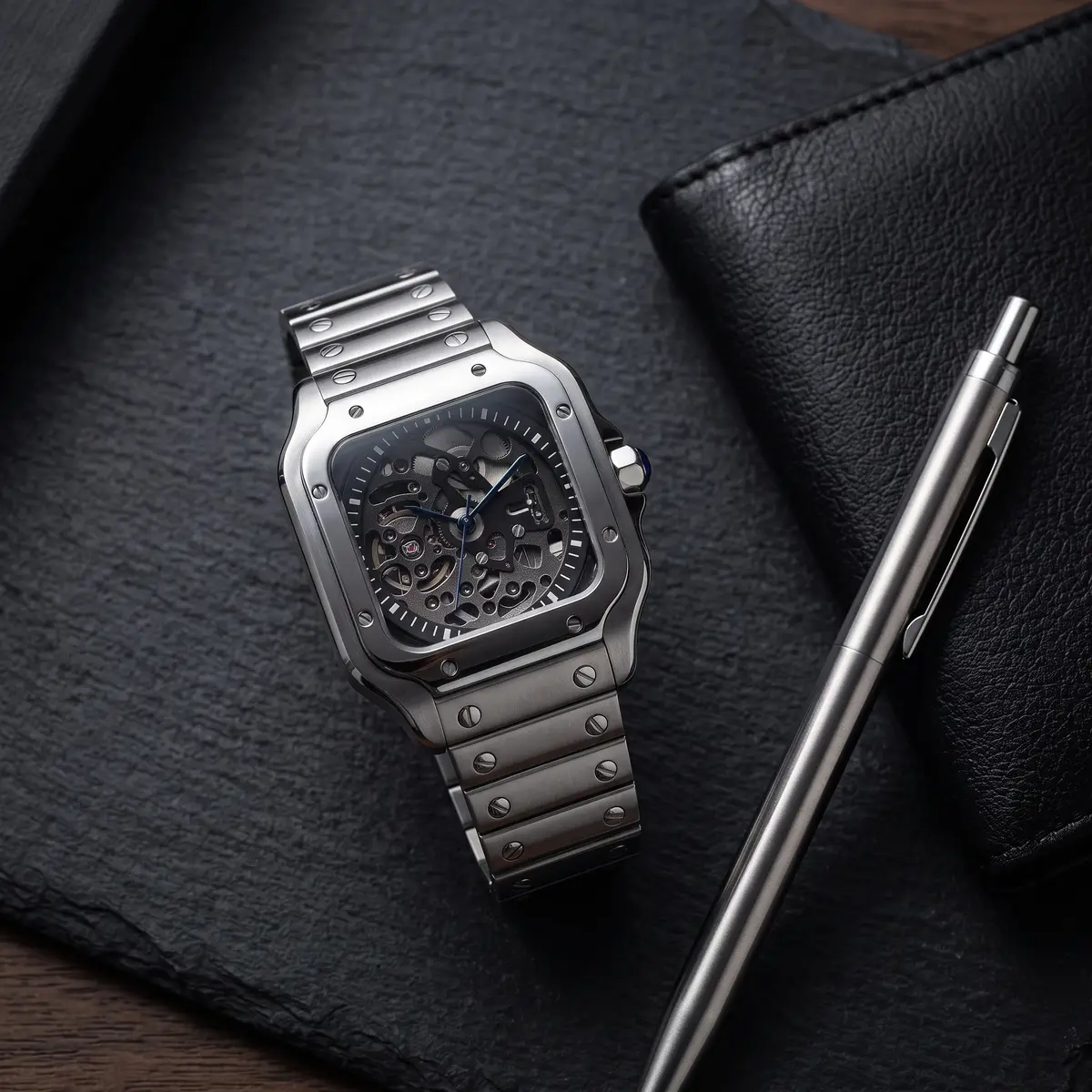 Seiko Mod Uhr SEIKTOS MOD – SKELETON – Flatlay auf Schiefer – MedoMods