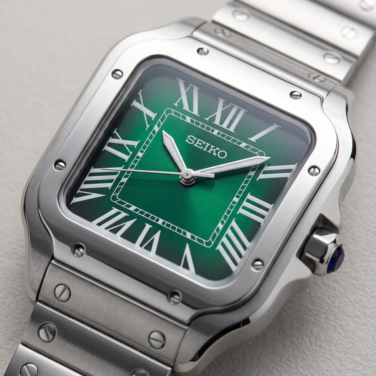 Seiko Mod Uhr SEIKTOS | Stahl mit grünem Zifferblatt – 38 mm – Zifferblatt Nahaufnahme – MedoMods